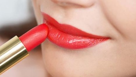Lipstick Merah