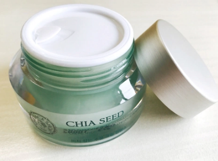 10. The Face Shop Chia No Shine Hydrating Cream