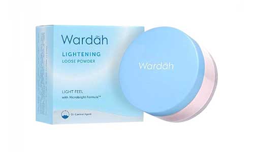 4. Wardah Lightening Loose Powder